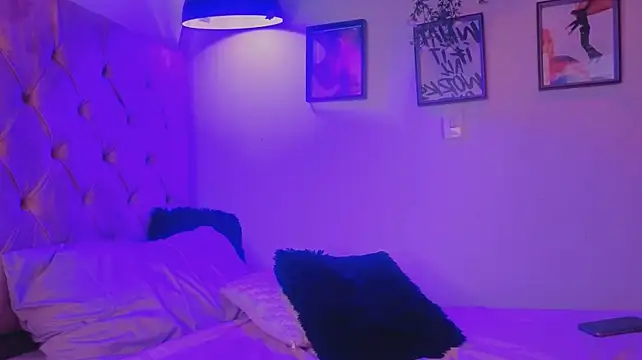 Daddysgirl1_ - one finger deep in ass