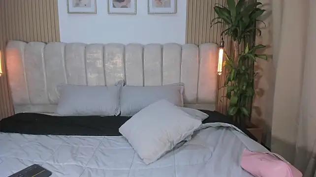Eve_queen_ - Show ass and whip x 30