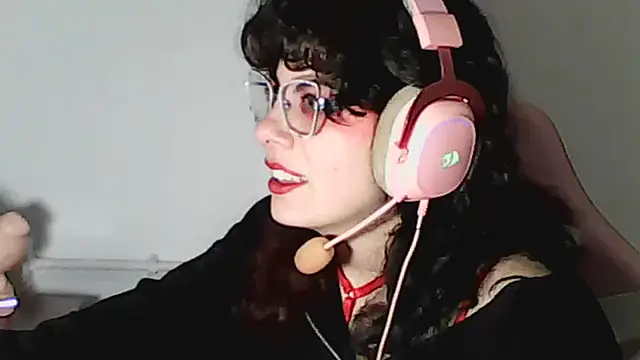 Owly_bloom - just chatting