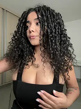 Curlyierr - SHOW BOOBS + OIL +AHEGAO FACE