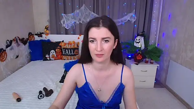 EvelinCuper_ - hard nipples for you