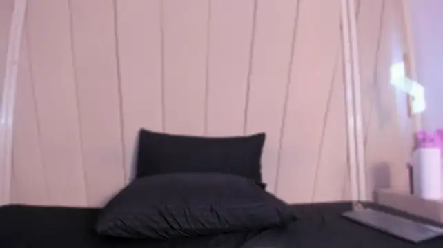 Aurora_Dalton__ - rub a dildo on pussy + control 2 min
