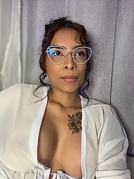 _mayka - a huge puddle in my pussy 💦💦