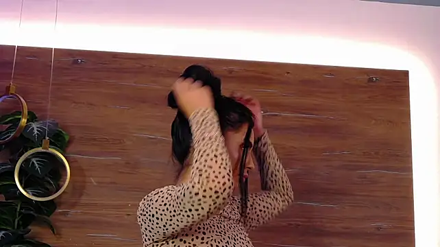 IrisSwift - Let's get this pussy busy