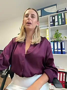 Hii_Lolla - Orgasm at work and LT video