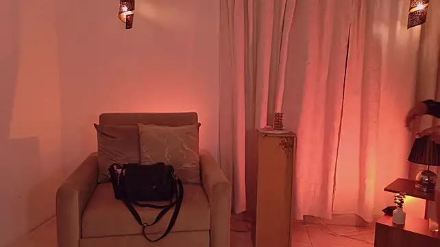 MilaBrownn - A sexy dance with striptease x1 min👙