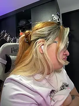 Sophia_Weest99 - Control domi + lush for 4 min 💦