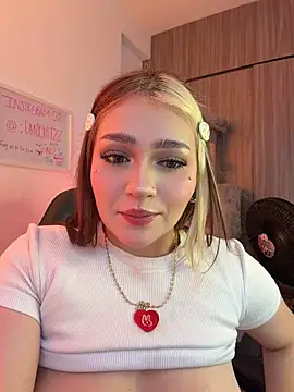 Daniela_ruizz - Fingers in the pussy