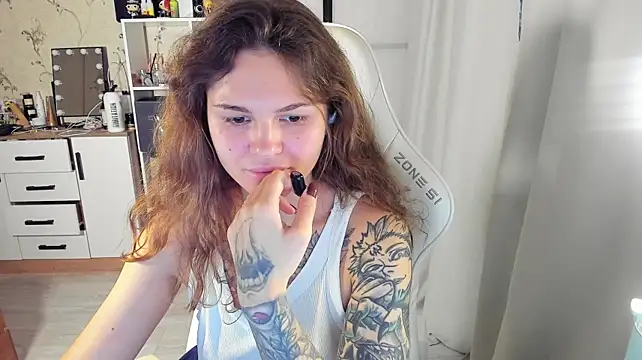 Katrina_Soul - what i hiding ? 🥰
