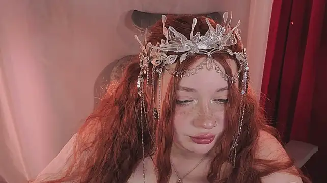 Carolina_elf - spit on boobs