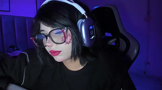 Kitty_Gang - Ride dildo watching my ass up close 🔥
