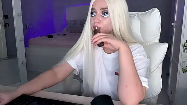 Causeoferection - squirting in your mouth