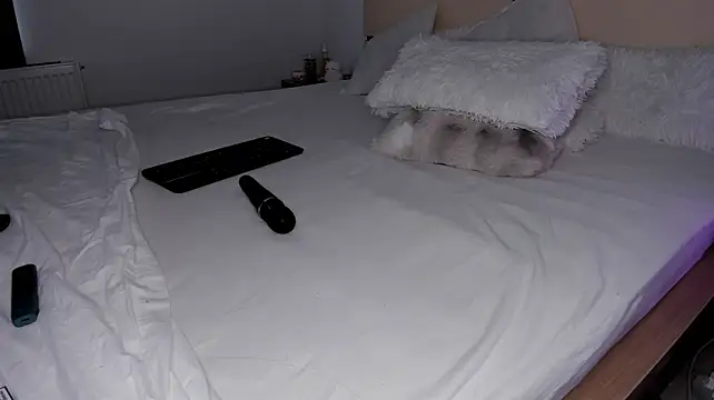 ScarlettJakobs - finger my pussy