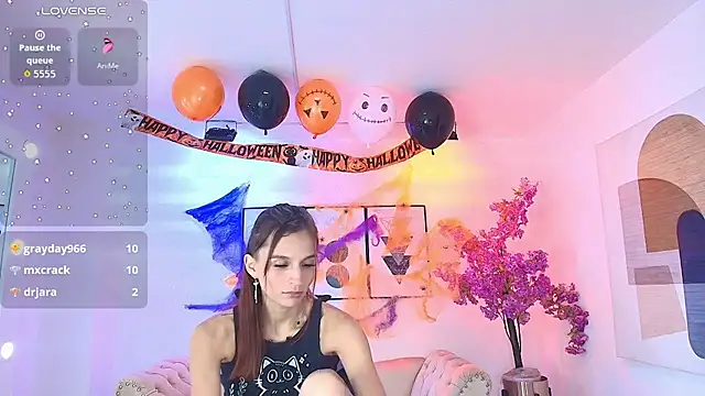 Tamara_slimx - suck fingers + eye contact 👀💦