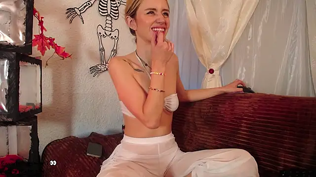 Lucy_Princes' Live XXX Chat