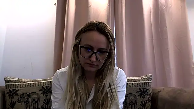Nataly_Rosy's Live XXX Chat