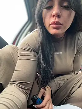 JulliaVegas - Squirt