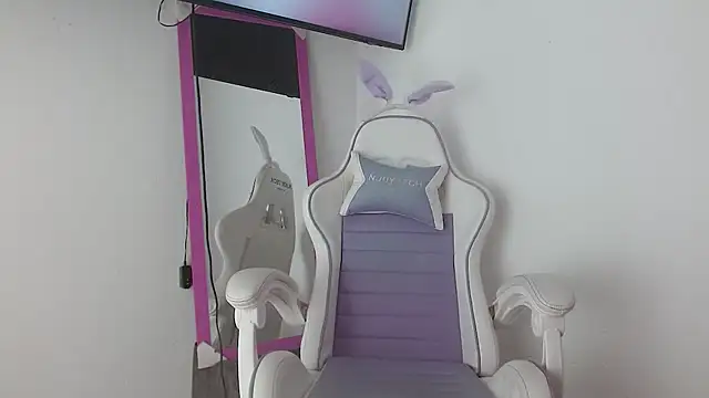 Little_anniee - DANCE FULL NAKED
