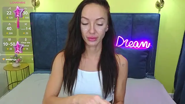 LinaMoonn_ - show off your buns of steel
