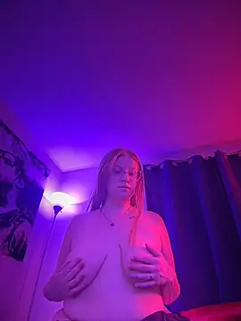 Aidowned - FULL PUSSY BLAST BY HER