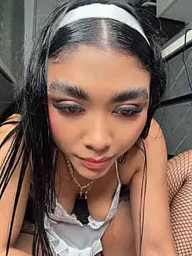 Roxana_gomezz - SHOW DE PEPINO ANAL EN LA COSINA🥒🥵🥵