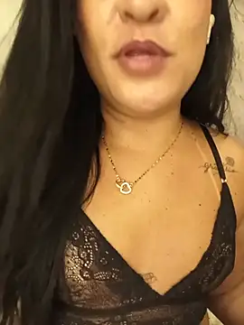 Kacaah - D4 abrir o cu + plug anal😈