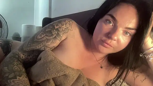 YorkshireGirly - TITS OUT 🍒
