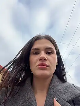 MiraReach - Take off panties in cafe 💦👅