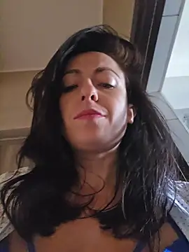 Risky_woman - NEIGHBOURS HOME.NAKED WALKING .WIN SNAPC