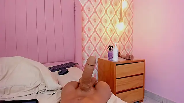 BRIANA_Z - spray milk and oil