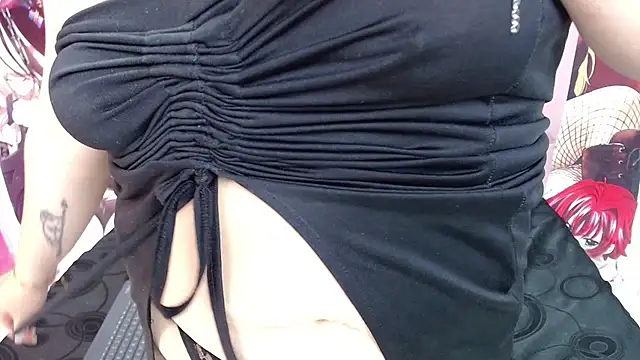 Emma_luxxe - Riding tits