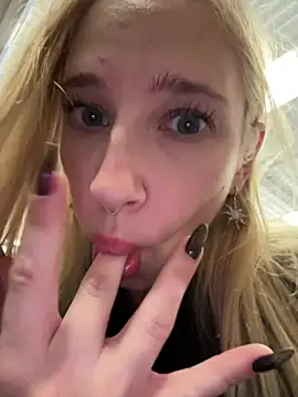 Michelle_lovique - RUB MY CLIT WITH ITEM FROM MARKET SHELF!