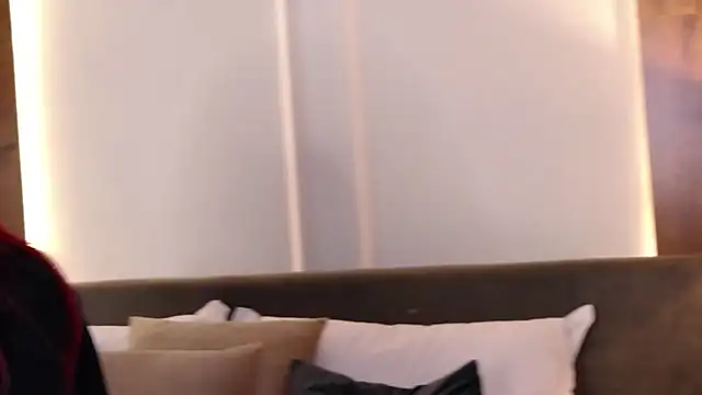 EmyHilton - 🥵💥Boobs teasing topless 💥🥵