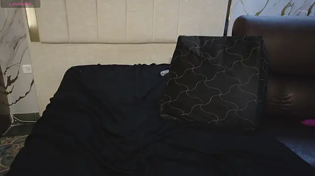 Alanis_22 - fuck tentacle dildo