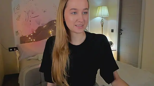 Sweett_Monica - take off your shorts