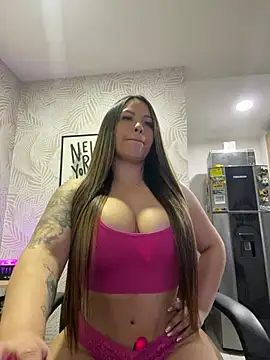 Sexyyykloee - make me horny mmmm