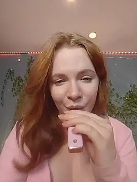 Elsa_Jin - breasts out and cover them with fake cum