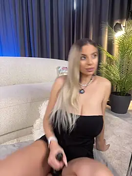 PearlPlenty - Spank that ass x5🍑
