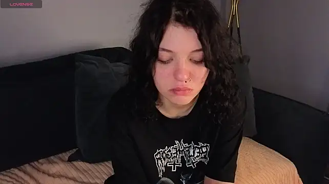 LucettaAnselmo - spit on boobs and play niples hard