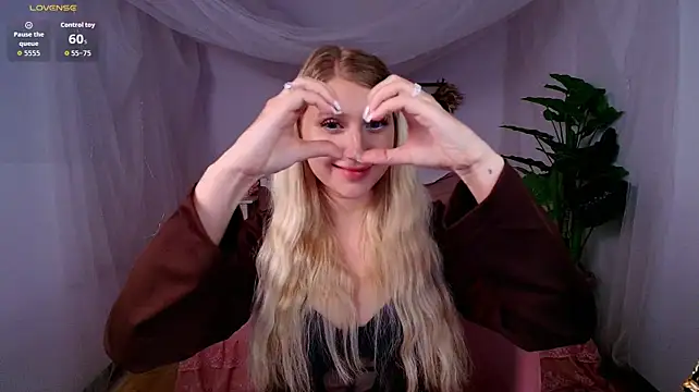 Evacadooo - open more my robe and seduce