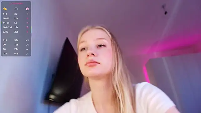 Eva_Davi - Dildo pussy fuck!