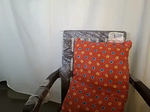 MakeMeCumAhh's Live XXX Chat
