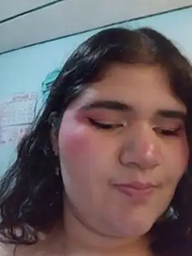 Emilie_jones15 - Sexy dance