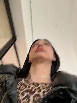 RoxySantaMonica - caress wet, swollen clitoris under table