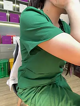 Secretly_masturbating - Orgasm at the clinic/クリニックでのオーガズム