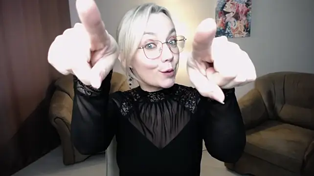 Ava_Elior - Professional neck and back massage