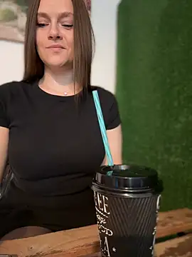CrazyTori - Take off bra in cafe LT🎁