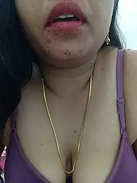 Anushka_tamil_kannada