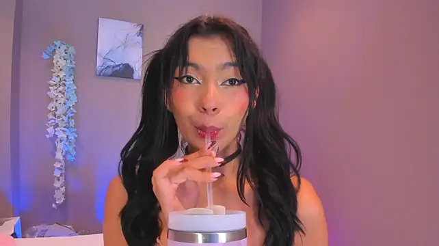 Ayla_lux - oil tits + play nipples