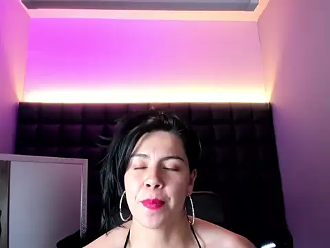 Chloe_Crysstal - Oil In All Body Naked 😈
